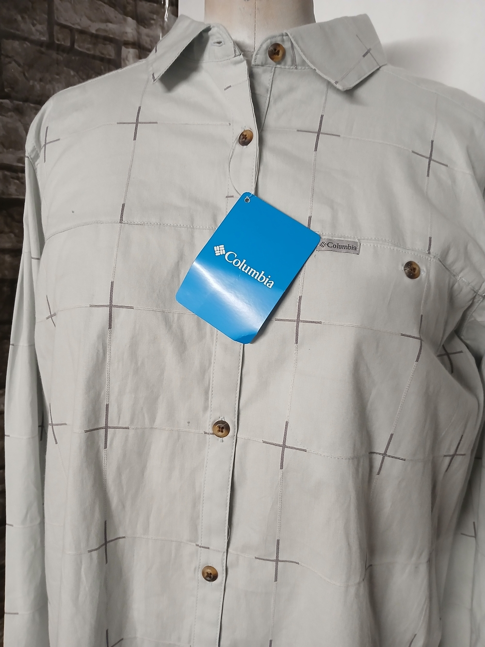 Columbia Women’s Light Gray Grid-Print Button-Up Long-Sleeve Shirt